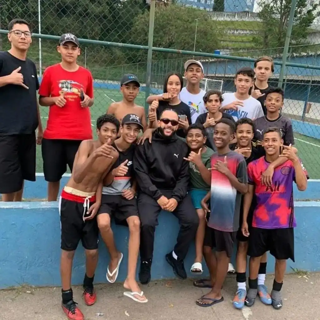 Memphis na quebrada: Já pensou se jogador fosse gente?